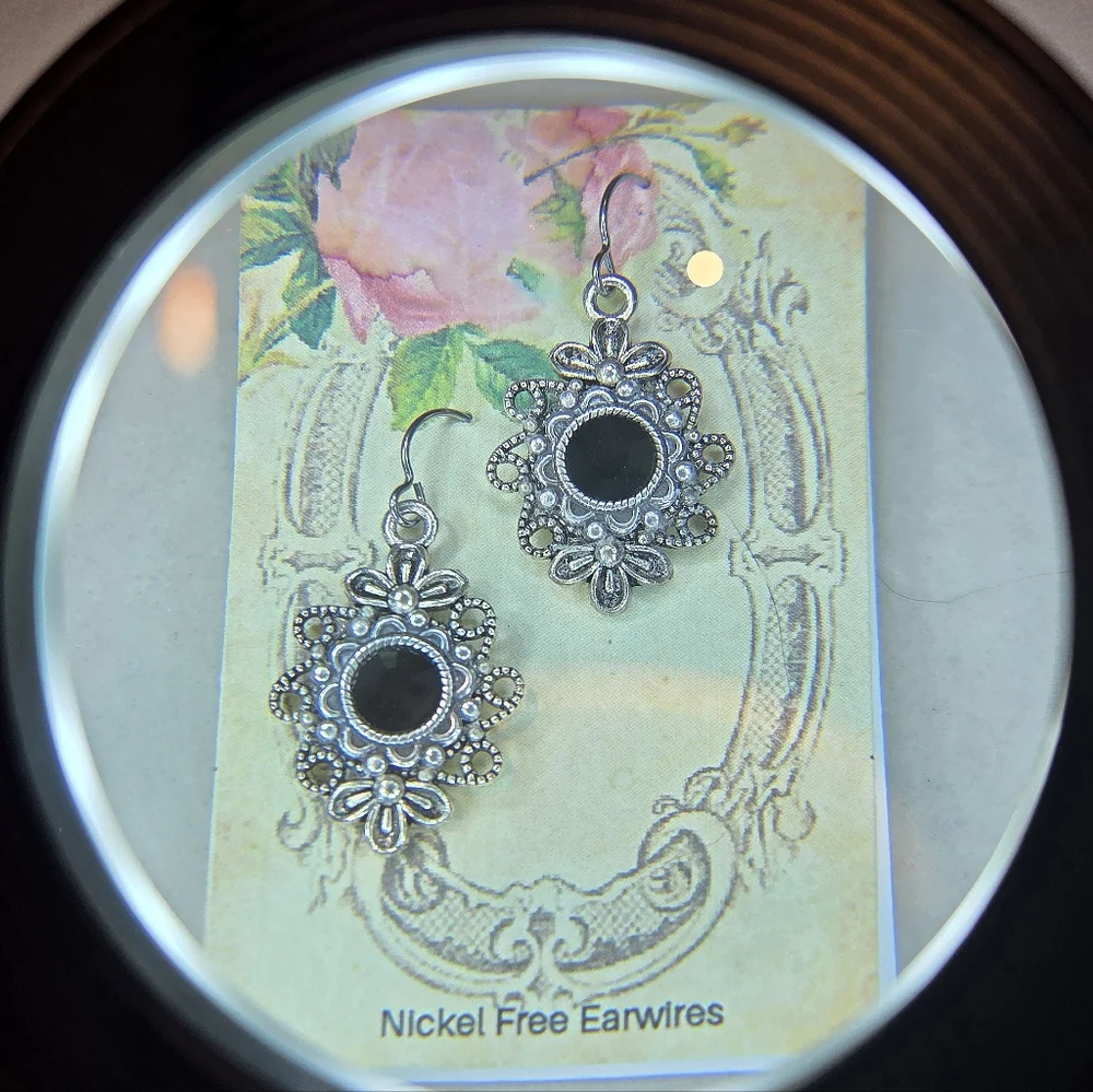 NEW Black & Silver Filigree Earrings - Picture 2 of 3